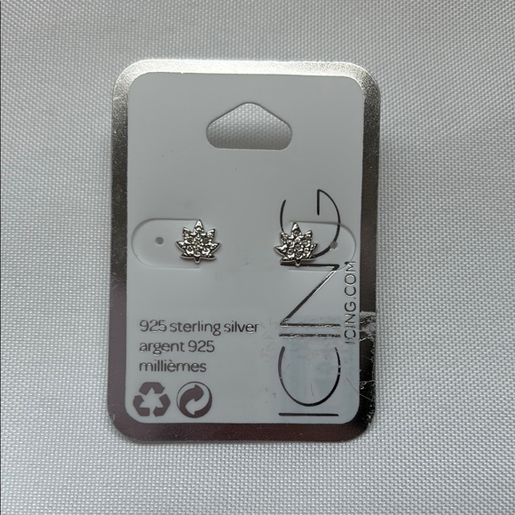 Icing Sterling Silver Maple Leaf Earrings - Picture 1 of 2